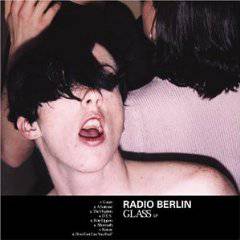 Radio Berlin : Glass